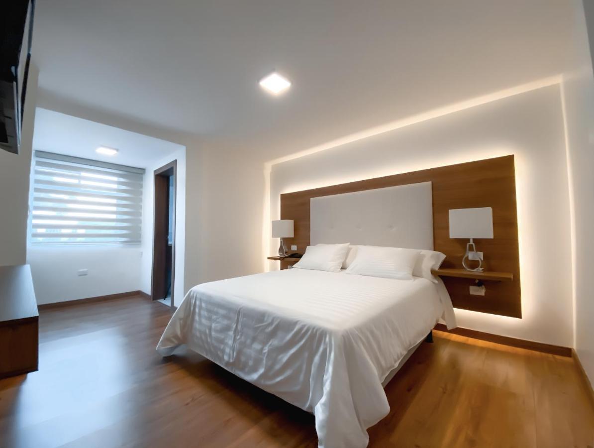 Hotel Miraflores アンバート エクステリア 写真